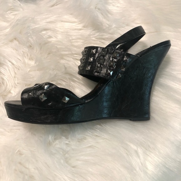 NARROW fit Black studded sandal - Picture 3 of 4